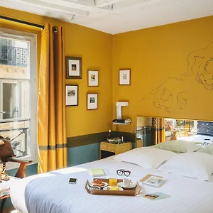 Crayon By Elegancia Hotel